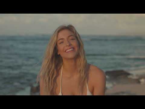 With Swimsuit Model HANNAH PALMER in HAWAII- FULL VIDEO