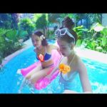 VR360 Lookbook – Pool party of TWO beautiful girl