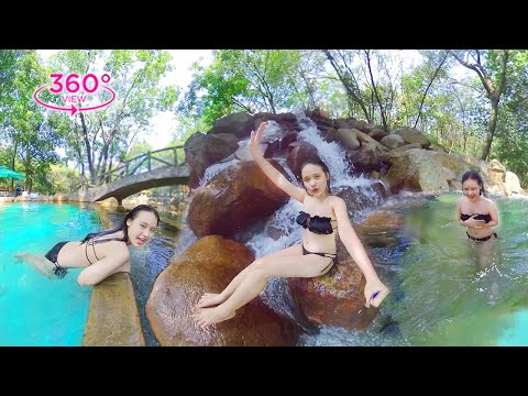VR360 META – Weekend Waterfall Bath