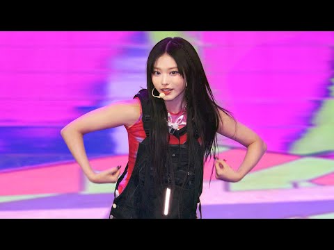 230611 해린 HAERIN 뉴진스 NewJeans ‘INTRO + OMG’  4K 60P 직캠 @위버스콘 by DaftTaengk