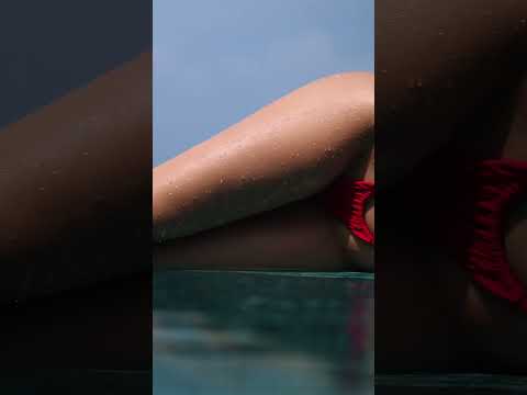 🔥 Melinda in Sexy Red Bikini 🔥😈