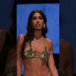 Bikini Fashion Walk Full Speed