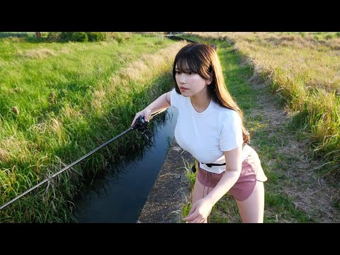 鯰にワンチャン求める女。