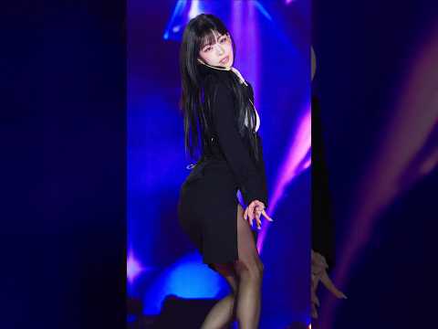 채영이의 검스가 매력적인 이유 #이채영 #LEECHAEYOUNG #프로미스나인 #fromis9 #AOA #짧은치마