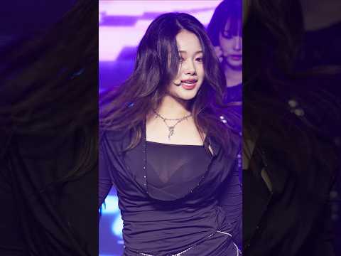 갓 성인이 된 지민이의 과감한 시스루 #지민 #JIMIN #클라씨 #CLASSy