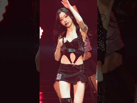 의상 사고에도 의연하게 대처하는 프로페셔널한 채령이 #채령 #CHAERYEONG #있지 #ITZY