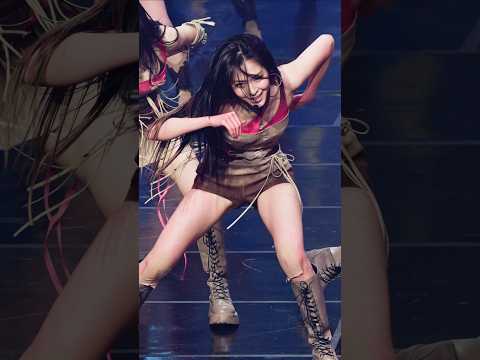 부상 투혼?! 무릎에 테이핑하고 춤추는 류진 #류진 #RYUJIN #있지 #ITZY