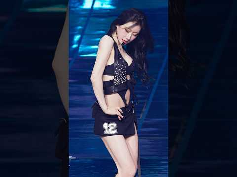 아찔했던 채령이의 의상 사고 #채령 #CHAERYEONG #있지 #ITZY